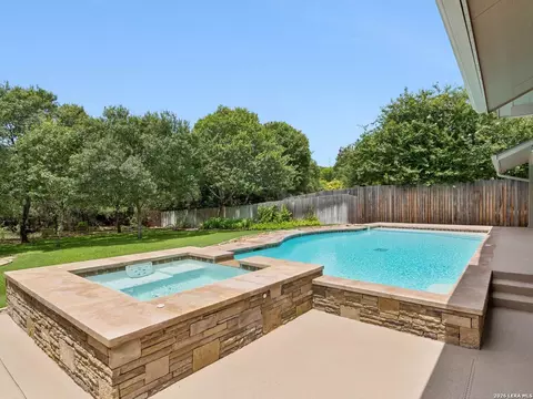 7730 Moss Brk, San Antonio, TX 78255