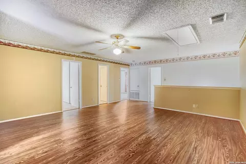 10422 Pine Glade, San Antonio, TX 78245