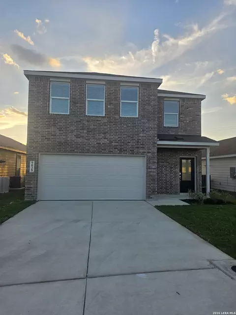 9038 Colonel Trl, Seguin, TX 78155
