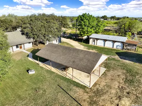 Other - 386 County Road 763, Devine, TX 78016 photo 4 of 19