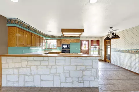 Kitchen - 386 County Road 763, Devine, TX 78016 photo 1 of 6