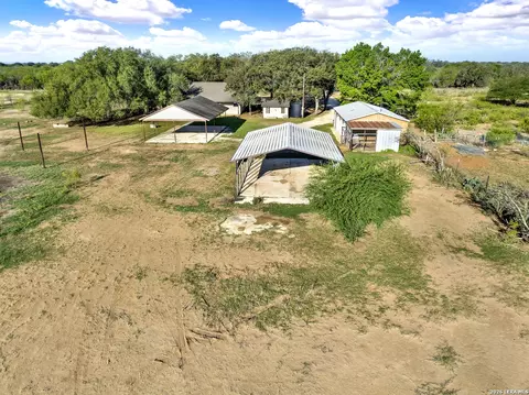 Other - 386 County Road 763, Devine, TX 78016 photo 3 of 19