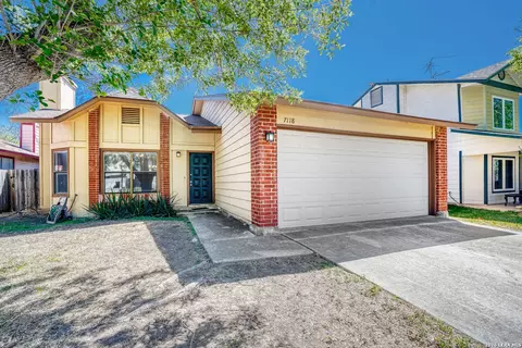7118 Western Trl, San Antonio, TX 78244