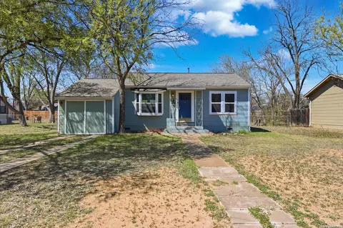 211 Brooks, Schertz, TX 78154