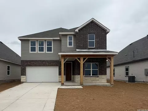 145 Yale St, Seguin, TX 78155