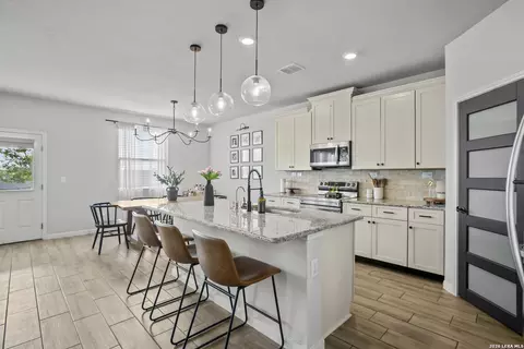197 Hunters, San Antonio, TX 78253