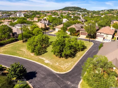 5 Hendon Ln, San Antonio, TX 78257