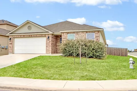 3200 Broad Vw, Seguin, TX 78155