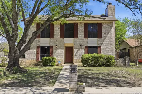 2703 Red Tree, San Antonio, TX 78248