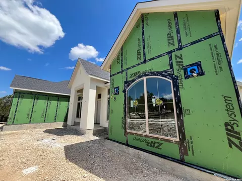 2116 Comal Spgs, Canyon Lake, TX 78133