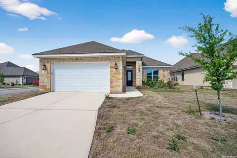 111 John T Ct, Castroville, TX 78009