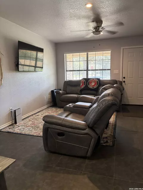 204 San Antonio, Camp Wood, TX 78833