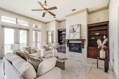137 Westcourt Ln, San Antonio, TX 78257