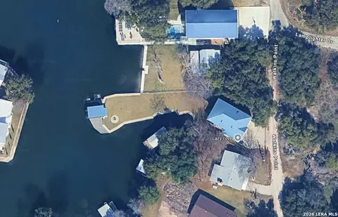 313 Watkins Pt, Kingsland, TX 78639