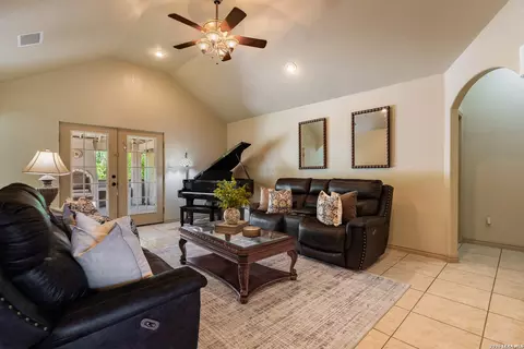 Living - 2155 Romel St, Eagle Pass, TX 78852 photo 1 of 2