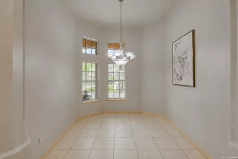 Dining - 2155 Romel St, Eagle Pass, TX 78852 photo 2 of 4
