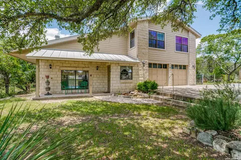 405 Lake, Boerne, TX 78006