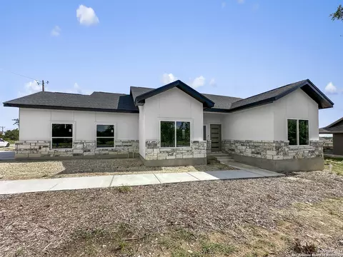 301 Hiram Cook, Blanco, TX 78606