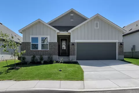 310 Brood Dr, Adkins, TX 78101