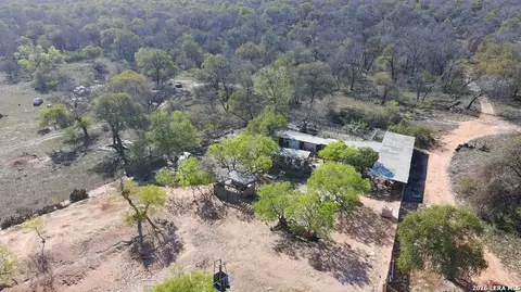 - Trumbo Road, San Antonio, TX 78065