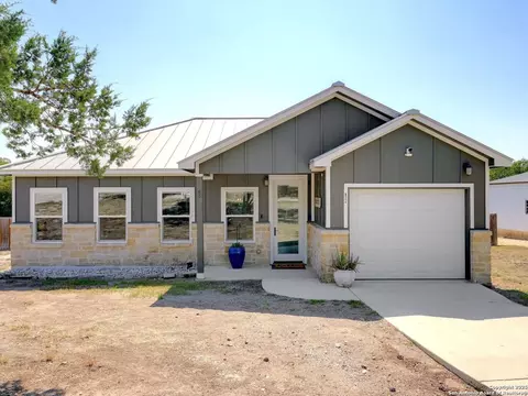 6766 Spring Branch Rd, Spring Branch, TX 78070