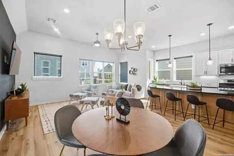 5843 Whitby Rd #6, San Antonio, TX 78240