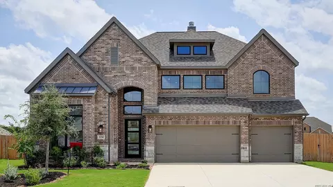 124 Pin Oak, Castroville, TX 78009