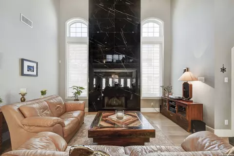 35 S Rue Charles, San Antonio, TX 78217