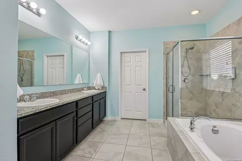 Bath - 8720 Stackstone, Schertz, TX 78154 photo 2 of 6