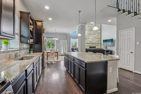 Kitchen - 8720 Stackstone, Schertz, TX 78154 photo 2 of 5