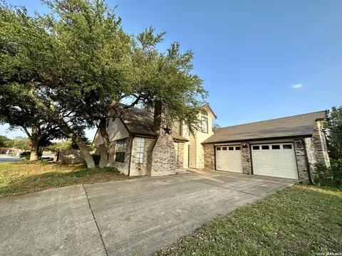 1147 Summit Crst, San Antonio, TX 78258