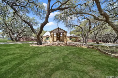 100 Vintage Trail Dr, La Vernia, TX 78121
