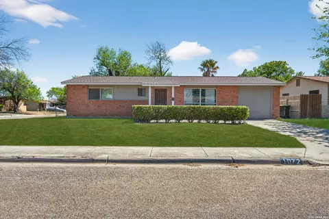 1072 Valley Frg, Schertz, TX 78154