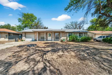 5827 Castle Brook Dr, San Antonio, TX 78218