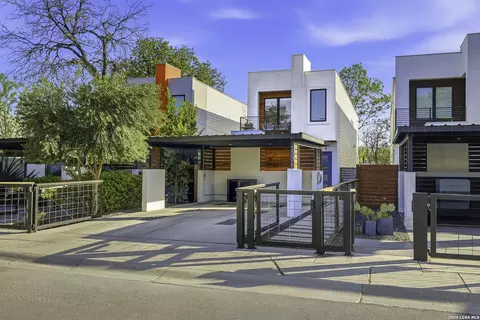 130 Clay, San Antonio, TX 78204