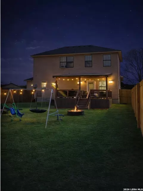 524 Indian Xing, Jourdanton, TX 78026