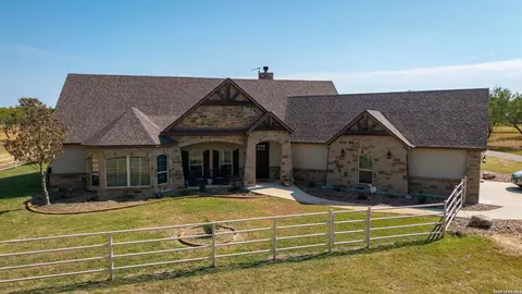 5002 Fm 476, Poteet, TX 78065