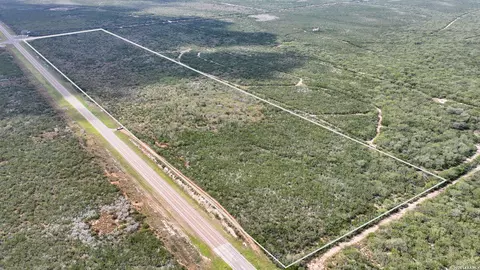 001 Hwy 16, Freer, TX 78357