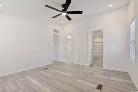 5111 Savannah Woods, Von Ormy, TX 78073 photo 14