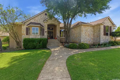 29615 Fairway Blf, Fair Oaks Ranch, TX 78015