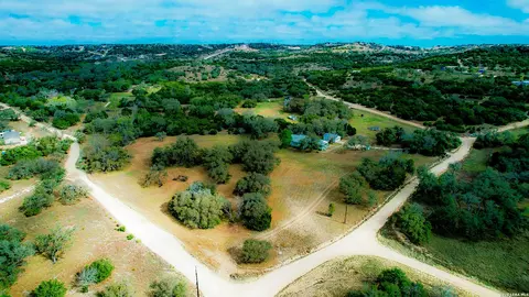 103 Eastview, Kendalia, TX 78027