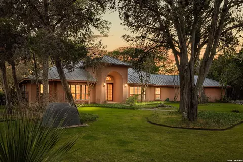 1901 Riada, New Braunfels, TX 78132