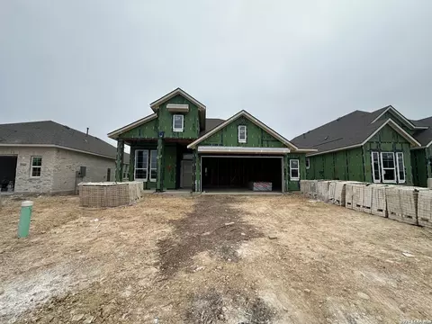 142 Stream St, Seguin, TX 78155