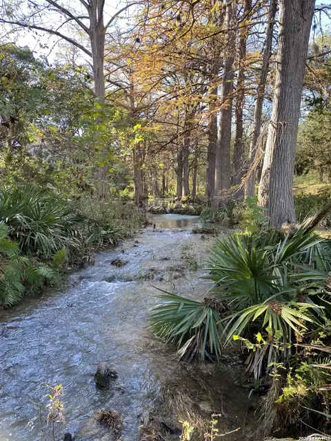 970 W Branch Xing, Spring Branch, TX 78070