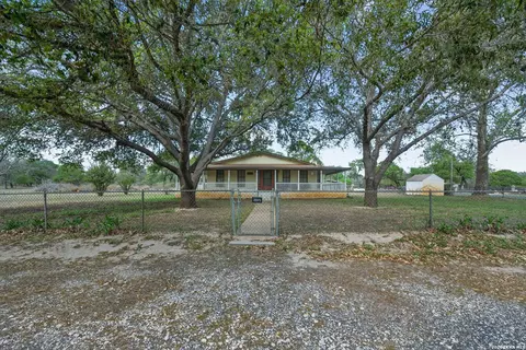 23373 Contour, San Antonio, TX 78264