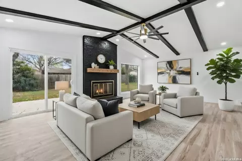 4902 El Presidio, San Antonio, TX 78233