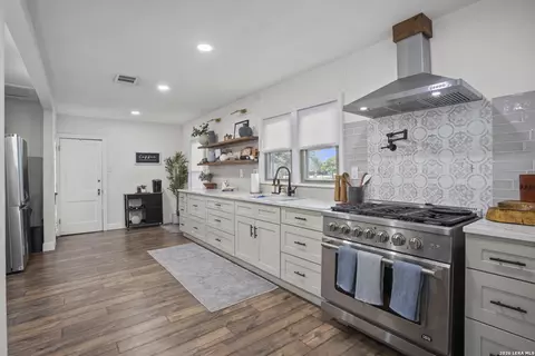 138 Greenlawn, San Antonio, TX 78201