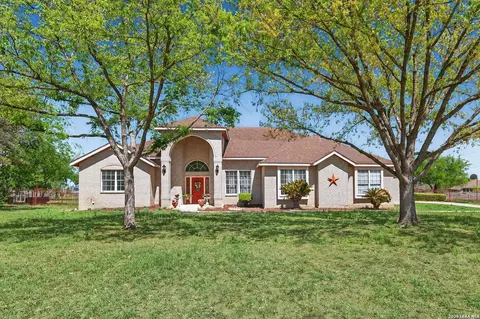 7627 Triple Wood St, China Grove, TX 78263