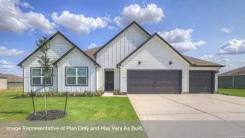 411 Elkins Prairie Dr, Lockhart, TX 78644