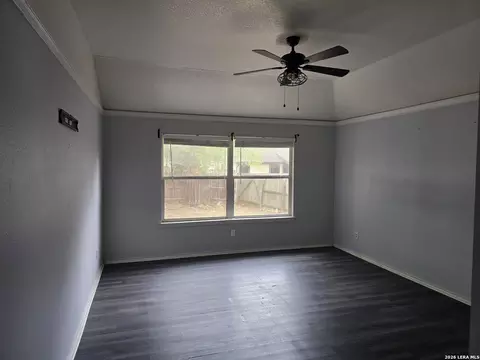Living - 8230 Coppergate, Converse, TX 78109 photo 2 of 3